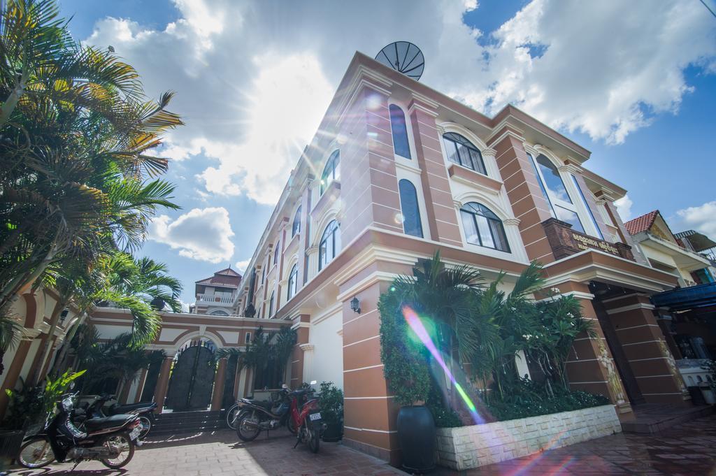 Reaksmey Chanreas Hotel Сиемрип Экстерьер фото